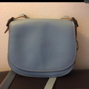 Coach saddle 23 in cornflower